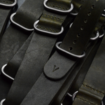 Charger l&#39;image dans la galerie, Black Horween Leather Watch Strap | Venturian WatchWorks
